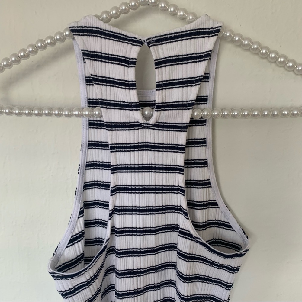 Frame Racerback Keyhole Tank - Picture 9 of 12